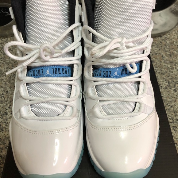 Jordan 11 Columbia size 4 - Picture 7 of 10